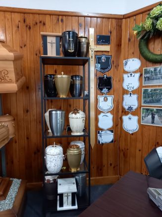 AVE_zzakad_Pogrzebowy_Piotrkow_Trybunalski_Urny