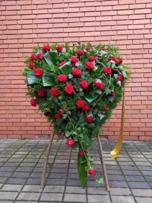 AVE_zzakad_Pogrzebowy_Piotrkow_Trybunalski_wience