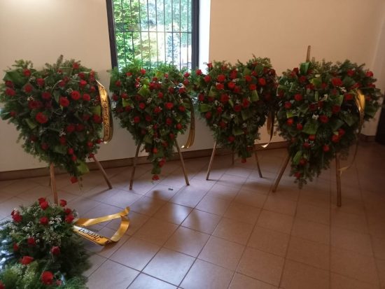 AVE_zzakad_Pogrzebowy_Piotrkow_Trybunalski_wience_kolekcja