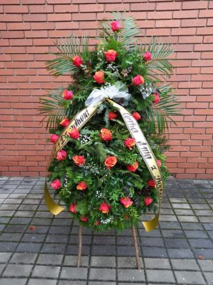 AVE_zzakad_Pogrzebowy_Piotrkow_Trybunalski_wieniec